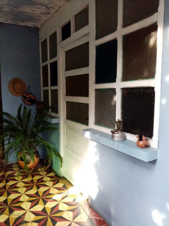 ホテル Casa Encuentro ケツァルテナンゴ エクステリア 写真