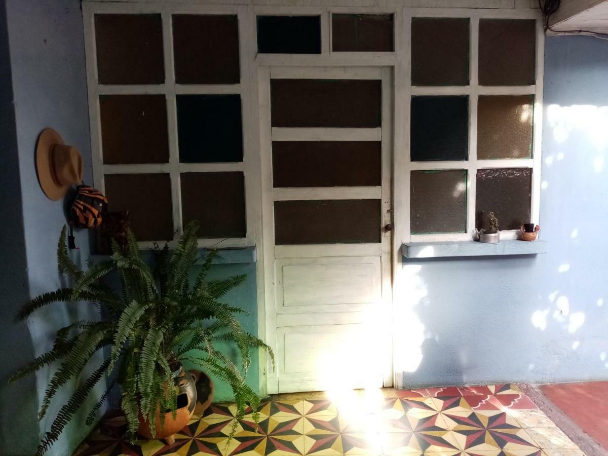ホテル Casa Encuentro ケツァルテナンゴ エクステリア 写真